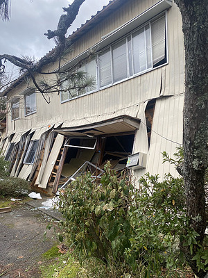 輪島の地震で全壊した輪島漆器大雅堂事務所